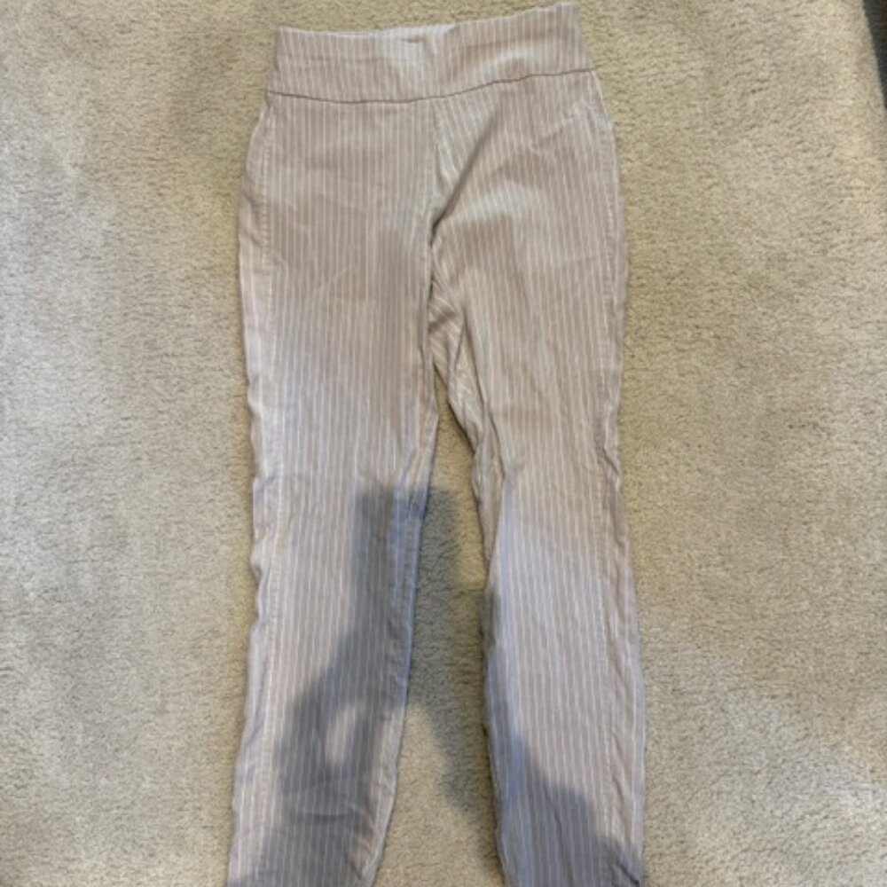 New York and Company Strech Pull On Pant